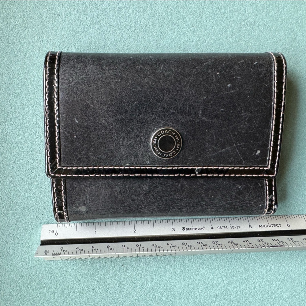 Women’s Wallets Lot of 5 - Coach, Mywalit, Latico, FashionExpress, Dog Wallet - Picture 8 of 16